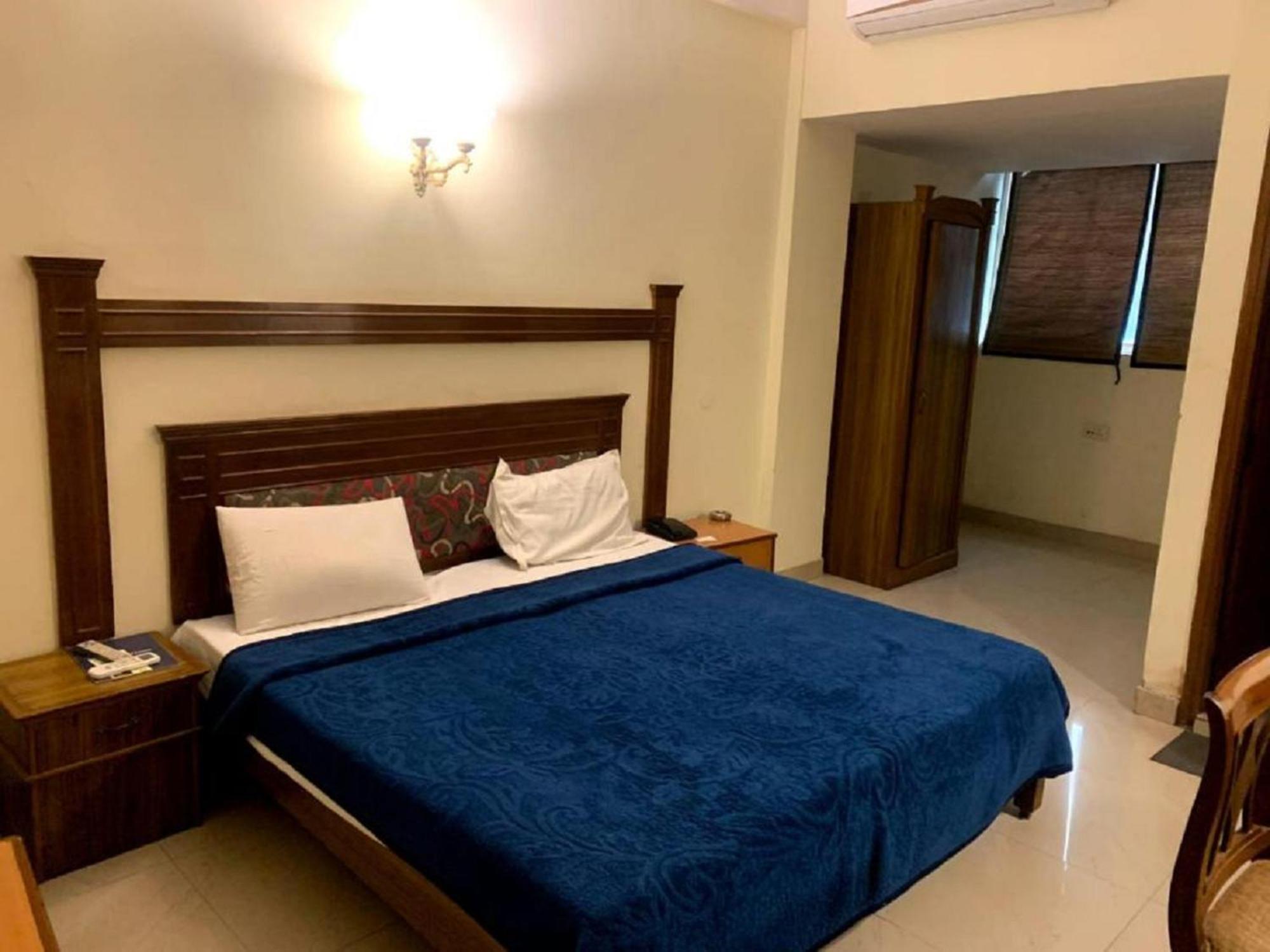 Hotel Suncity & Restaurant Hisār Kültér fotó