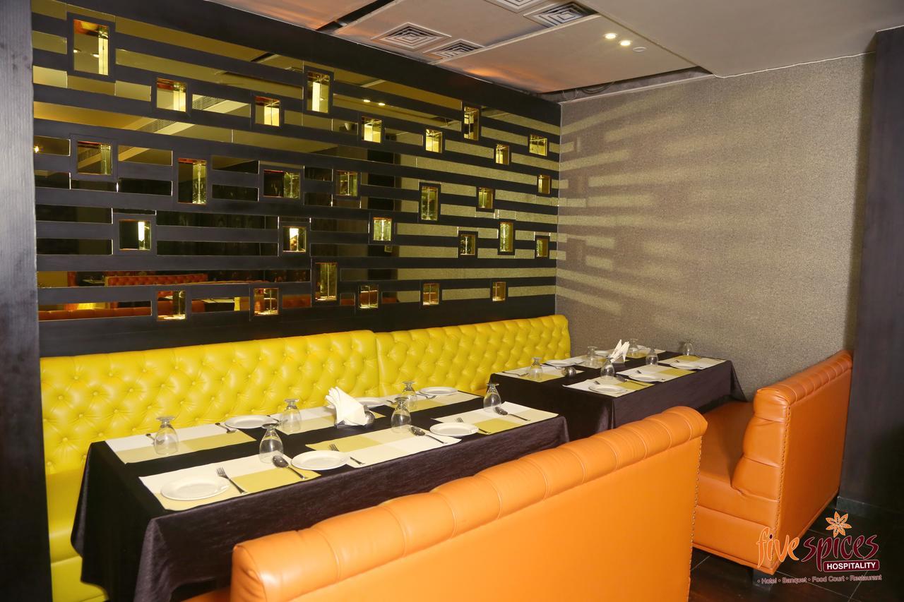 Hotel Suncity & Restaurant Hisār Kültér fotó